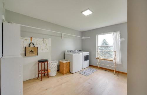 Swim Dock and Game Room Lakefront Home in Siren! - Foto 31