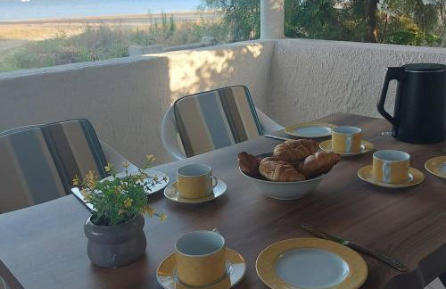 Charming Beachfront 2-bedroom house with AC - Foto 19