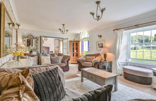 Polean Farm Old Farmhouse - With Large Jacuzzi, Games Room, Near the Sea and with Free Access to a Nearby Pool - Foto 7