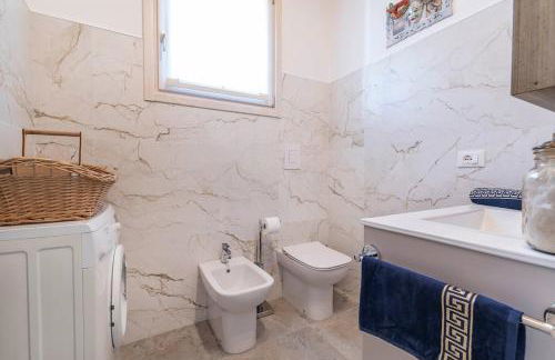 Stylish house near Venice With Parking - Photo 11