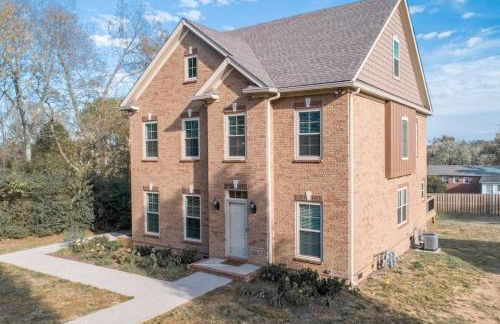 The Retreat Modern 2bed 2.5bath - Photo 13