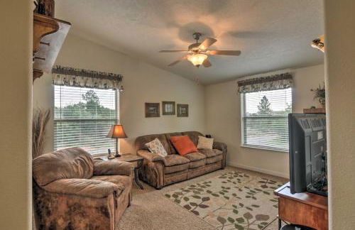 Secluded Boulder House - Next to National Forests! - Foto 13