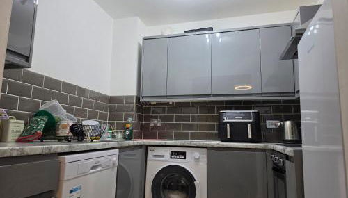 Luxury 2 Bedroom City Centre Apartment Sleeps Up to 6 HS2 Deals available - Foto 4