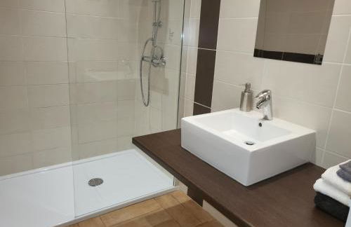 Gite Le Creusot - 4 Chambres individuelles - Foto 7