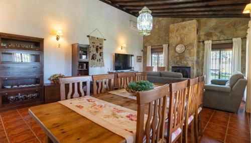 4 Bedroom Stunning Home In Guillena - Photo 5