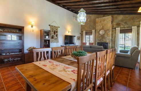 4 Bedroom Stunning Home In Guillena - Foto 4
