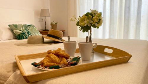 Golden Reddis - Photo 3