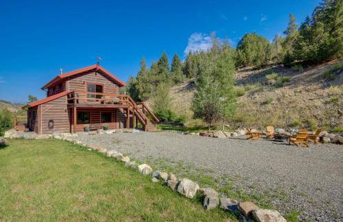 Secluded Livingston Retreat with Deck and Fire Pit! - Photo 37