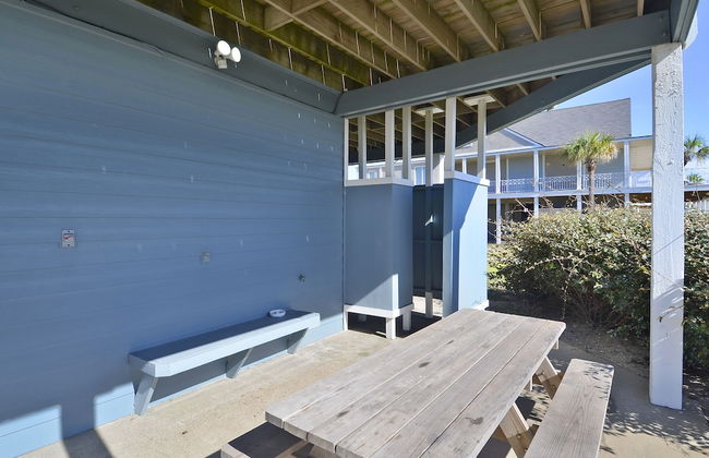 By the Sea - Foto 45