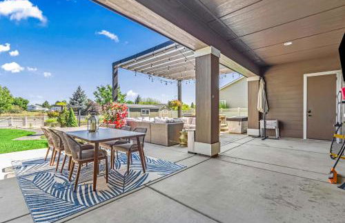 Modern 5BR Retreat with Hot Tub Cold Plunge & Park - Foto 33