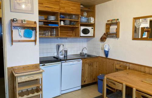 Appart 2 Pièces Cabine, 200m Pistes, 6 pers, Balcon - FR-1-557A-53 - Foto 1