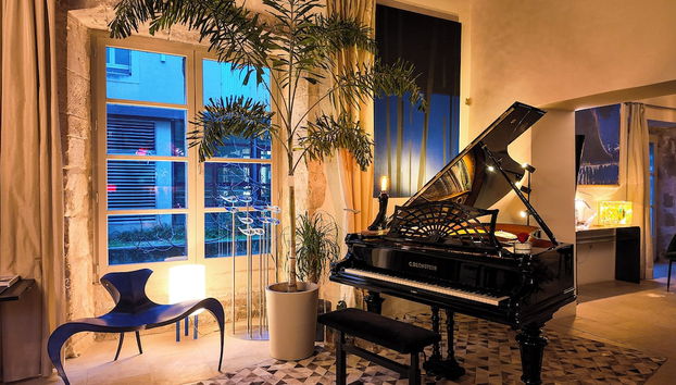 Palais Aoma, hôtel particulier de luxe en Provence - Foto 3, Rezeption