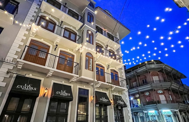 The Acapella Condo by Acomodo - Photo 9