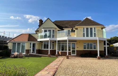 Barton on Sea self contained, stunning sea views - Photo 6