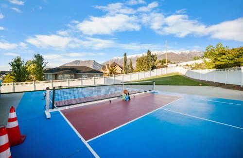 Luxe Family Retreat with Private Pickleball a Large Swim Spa indoor Movie Theatre 2 Outdoor Firepits a Home Gym and more - Foto 57