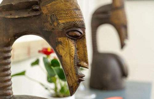 Bespoke Central Town House - Photo 23