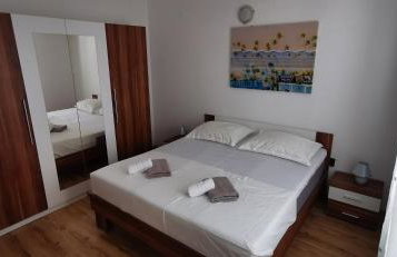 Apartments Marin, Kolan, Mandre, Pag - Photo 9