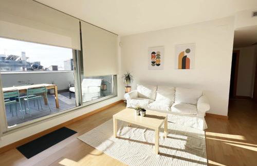 Beach & Culture Barcelona Port Forum Penthouse Apartment - Photo 12