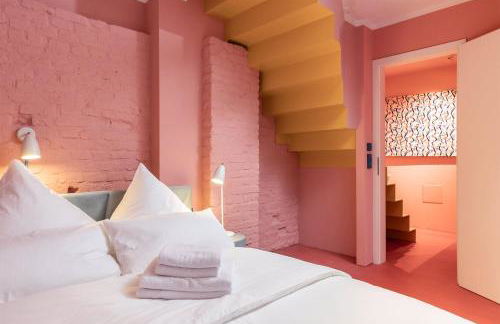 Memphis Design Loft Duplex -40sqm- near Antonplatz - Foto 3