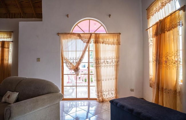 BurgAnn Villa - Photo 26