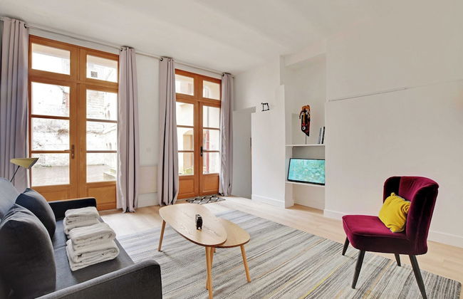 Authentic Apartment - 2br/4p - Monnaie - Photo 8