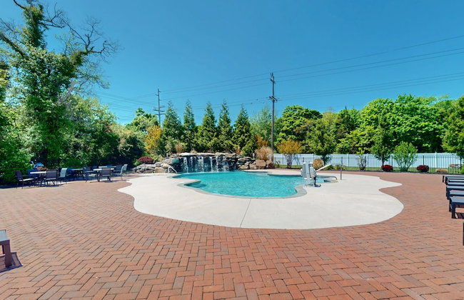 Coastal Estate - Photo 18