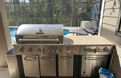 An Incredible Vacation Home with Saltwater Pool! - Foto 49