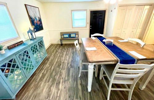 Cheerful Watercolors in 2BR Cottage - Foto 14