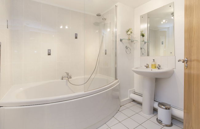 Raleigh Square Apartments - Foto 9