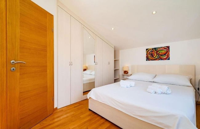 Luce - Pool and View - A1 - Photo 4