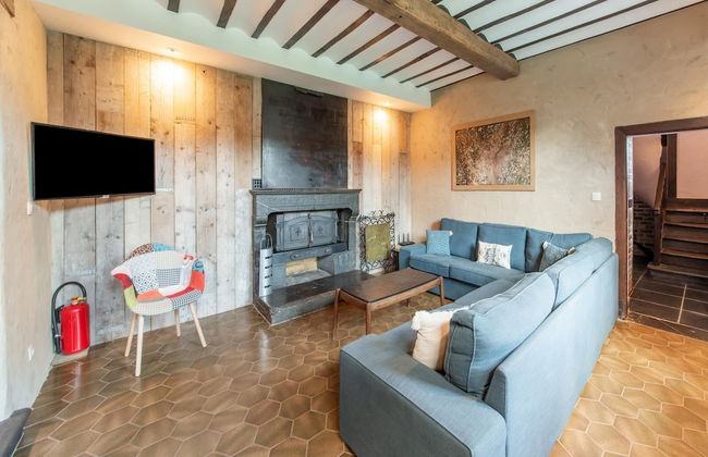 Vacation Home With BBQ Near Hotton - Photo 9