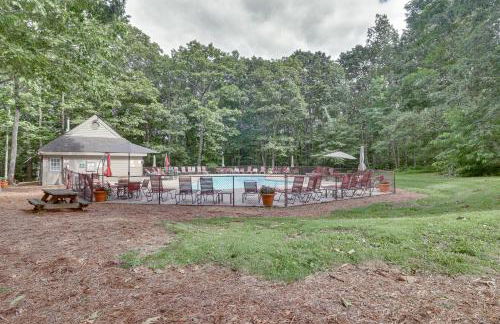 All-Season Fun! Wintergreen Resort Condo with Views - Foto 3