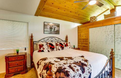 Scenic Riverfront Escape with Sauna in Junction City - Foto 12