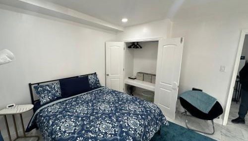 f and R - Photo 2, wardrobe