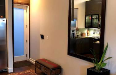 Beautiful Cottage, hot tub, in great neighborhood - Foto 7