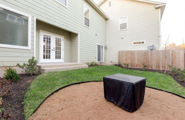 Upstay - East Austin Family Home - 5min From DT - Photo 18