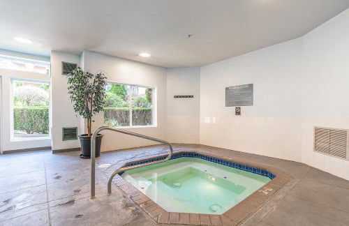 Seattle Among The Trees: in Belltown w/Parking! - Foto 24