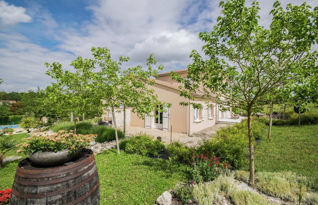 Chic Apartment in Segonzac With Swimming Pool - Foto 69