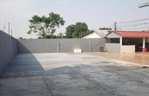 Linda e Confortável Casa - Foto 18