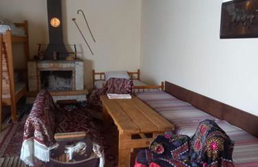 Manganiari Springs Cabin Retreat - Photo 3