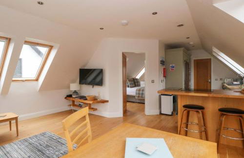 The Apartment - Photo 11