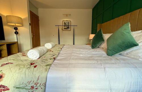 Modern 3 Bedroom Bungalow, EV Friendly, Parking Included - Foto 13