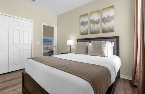 Luxury 4BR Home - Private Pool BBQ - Near Disney - Foto 23