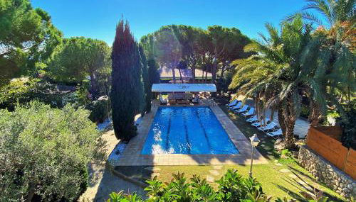 Villa Sitges El Ranch Amaizing Outdoor Areas Beaches at 5 minutes walk Sitges at 15 min drive AC Pool Jacuzzi & Garden XXL - Foto 1