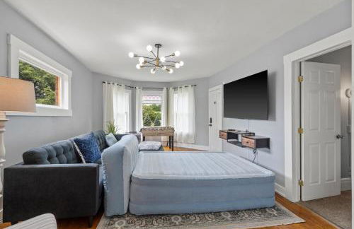 Newly Renovated 2BR by SU, Zoo, Destiny & Downtown - Foto 8