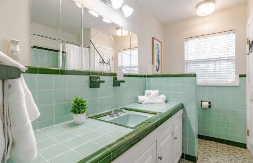 Sunny Side at Dog River-Dock, Lake, Fenced Yard - Foto 9