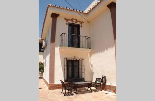 Preciosa villa con gran piscina y fabulosas vistas - Photo 40