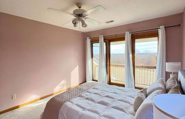 Haven @ the Lake | Hot Tub | Fire Pit| Fireplace - Foto 18