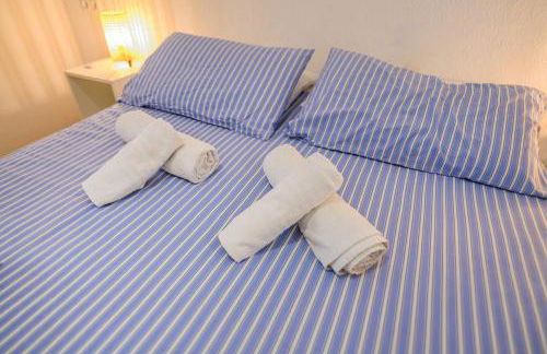 Playa a pie y a 15 minutos de Ramblas y Plaza Catalunya en metro - Foto 29