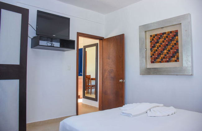 El Fuerte Beach Resort - Photo 4